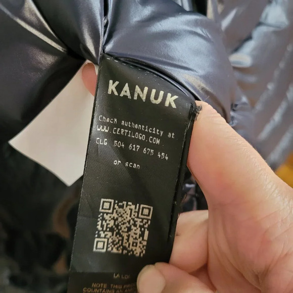 Kanuk black long winter coat with hood - Picture 9 of 9